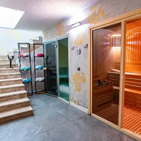 Pensionat A Plus Ultra Luxury Guest House